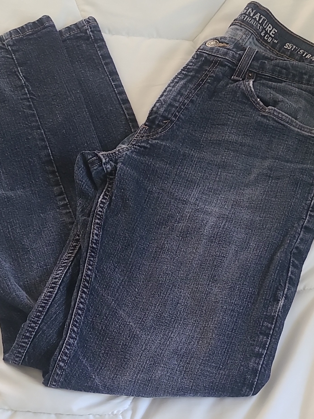 Signature by Levi Strauss & Co. Men's Blue Dark Wash Denim Jeans S51 Straight